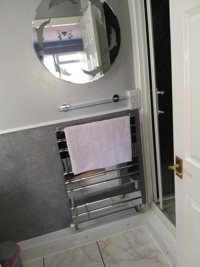 Wyngate Guest House Great Meols Bagian luar foto
