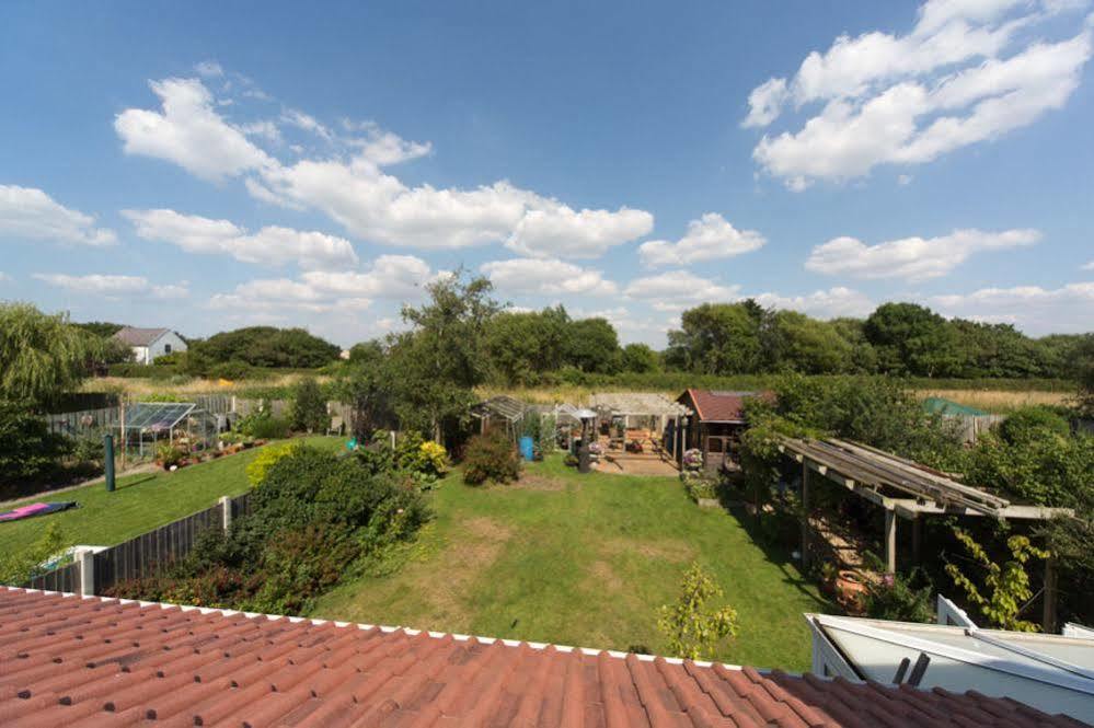 Wyngate Guest House Great Meols Bagian luar foto